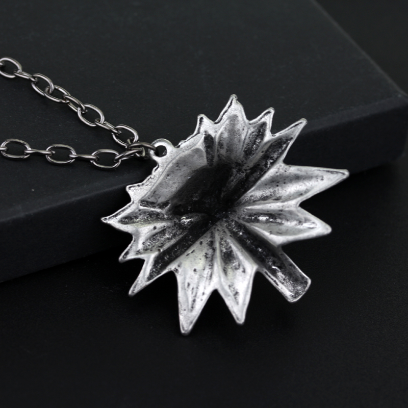 Collier pendentif tête de loup - Wildman Hunting & Outdoor Reviews avis et prix