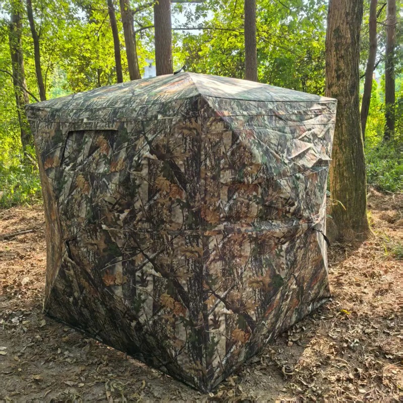 Tente de camping camouflage à  - Hunting And Camping In Forest avis et prix